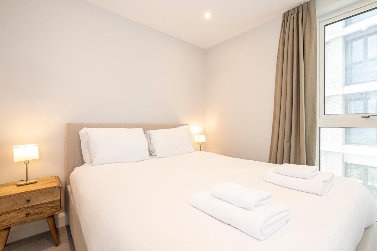 Altido New Near Battersea Power Station Apartment *