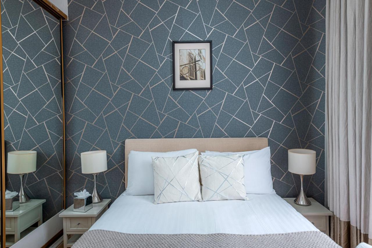 Queensgate Court 4* London