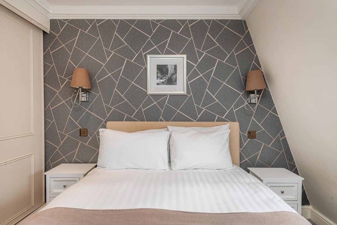 Queensgate Court 4* London