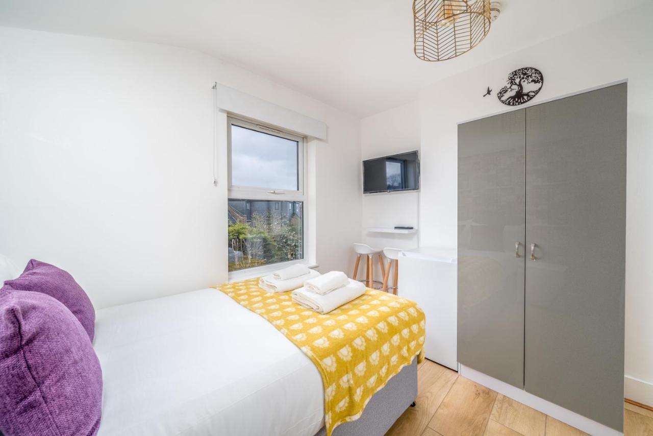 Walthamstow Apartment *