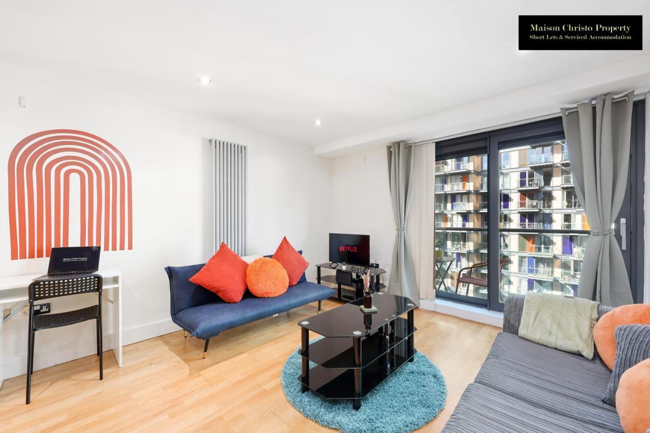 Maison Christo Serviced Apartment: Extended In Canary Wharf Apartment