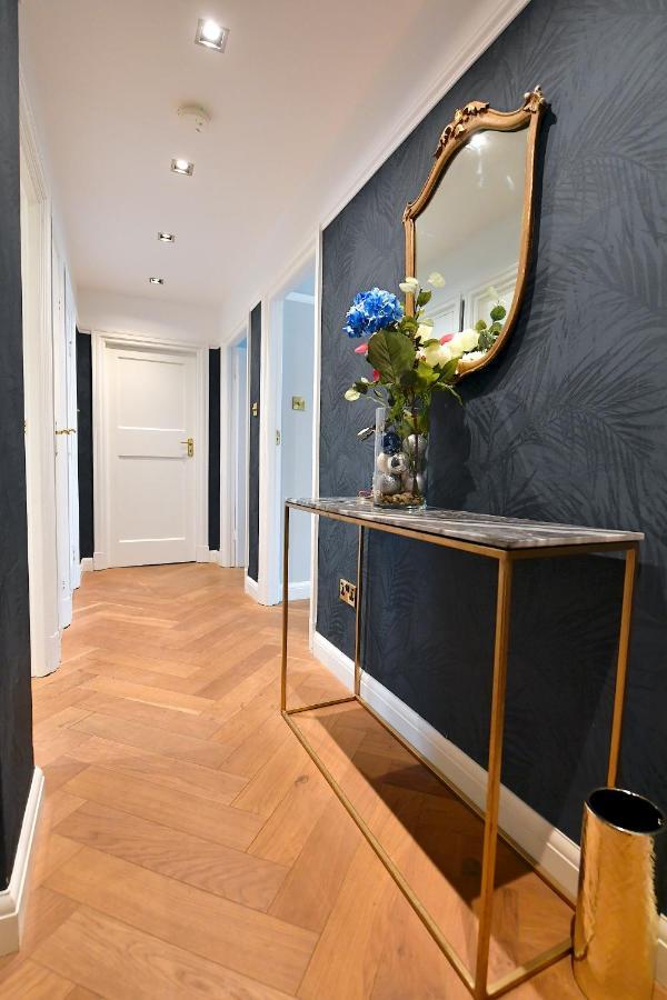 Stunning 2 Bed Art Deco In Earl's Ct By Jen's Homes 4 London