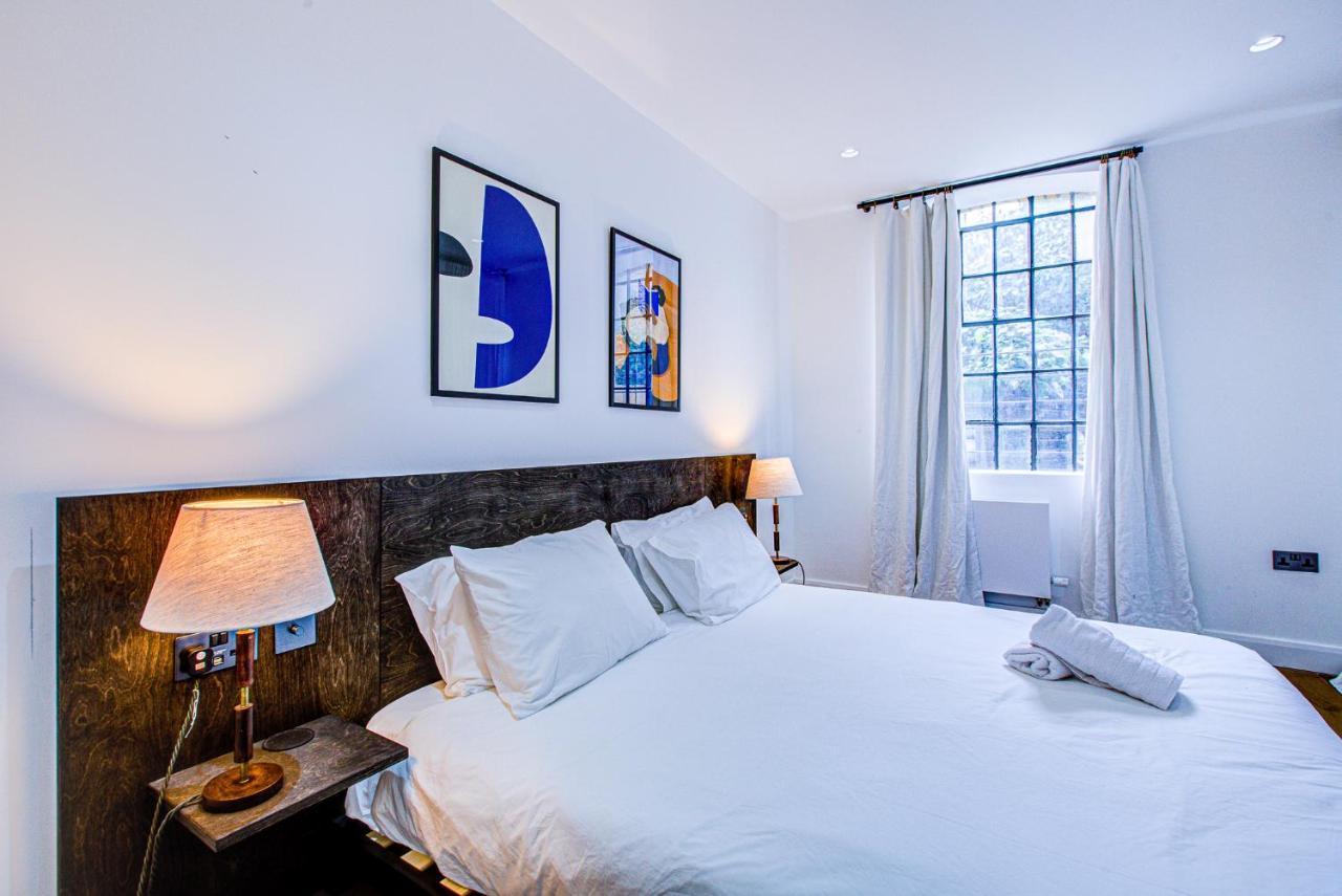 Apartment Beautiful 3-bedroom House Just Minutes From Queen's Park Tube *