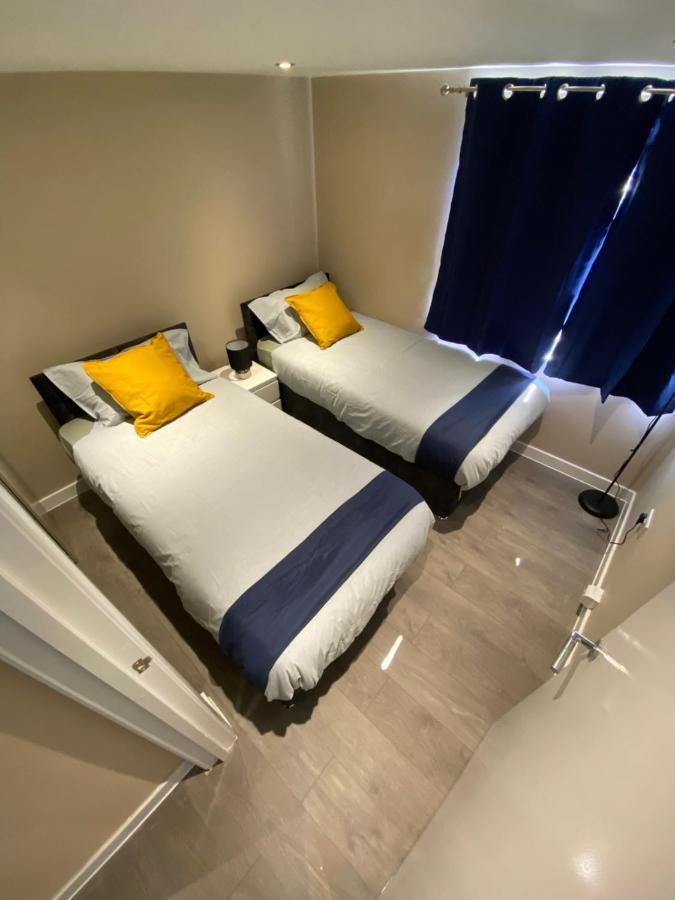 Apartment Stunning 1 Bedroom Flat In Wood