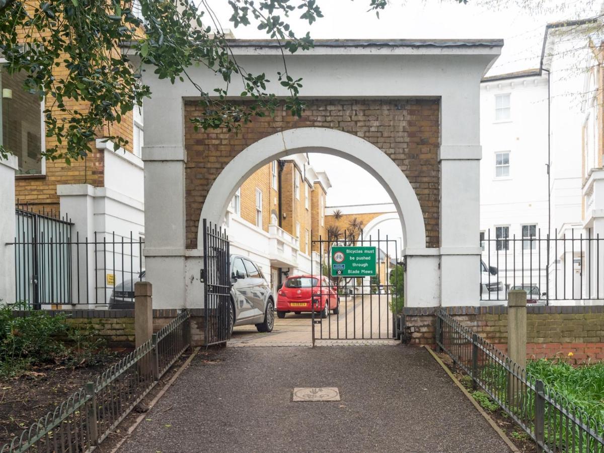 Chic & Cozy Flat In Sw London, Perfect Location!