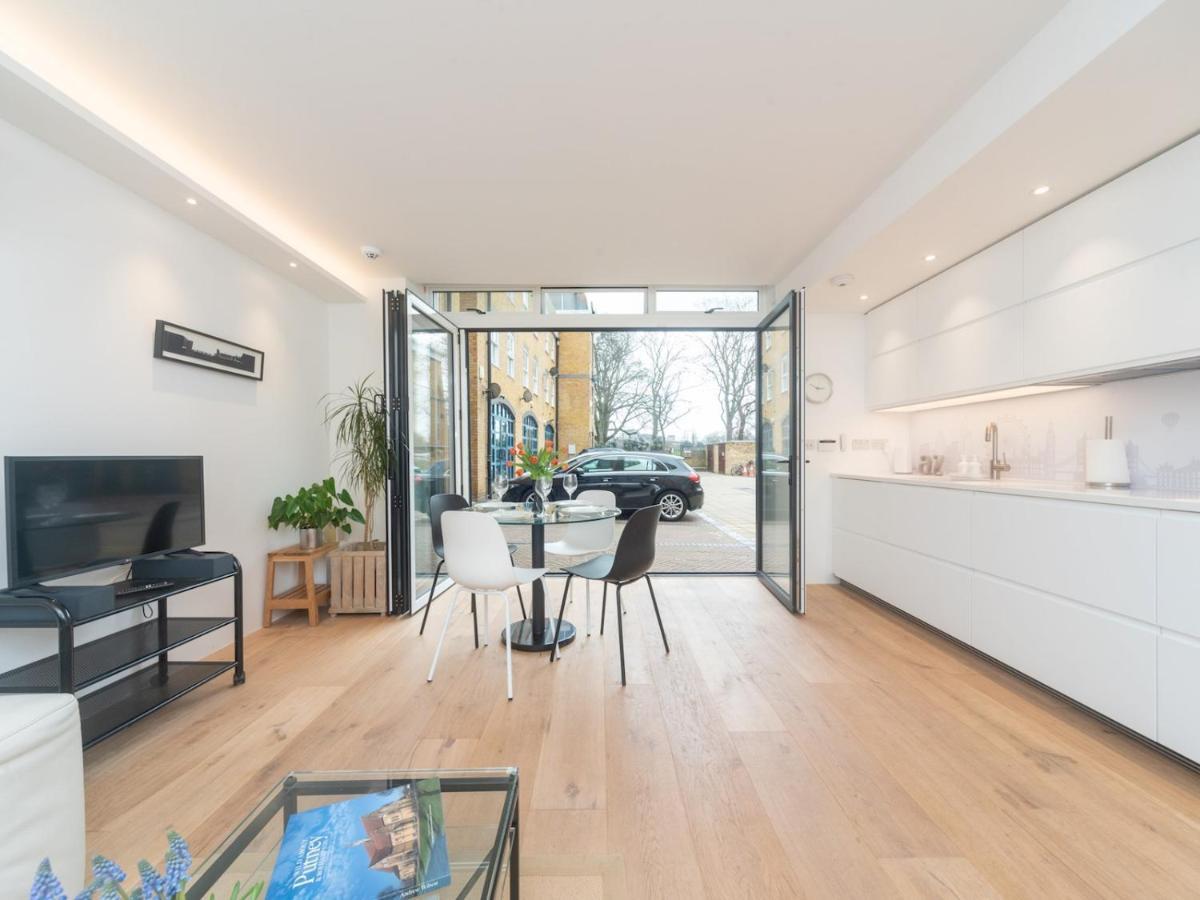 Chic & Cozy Flat In Sw London, Perfect Location! Apartment *