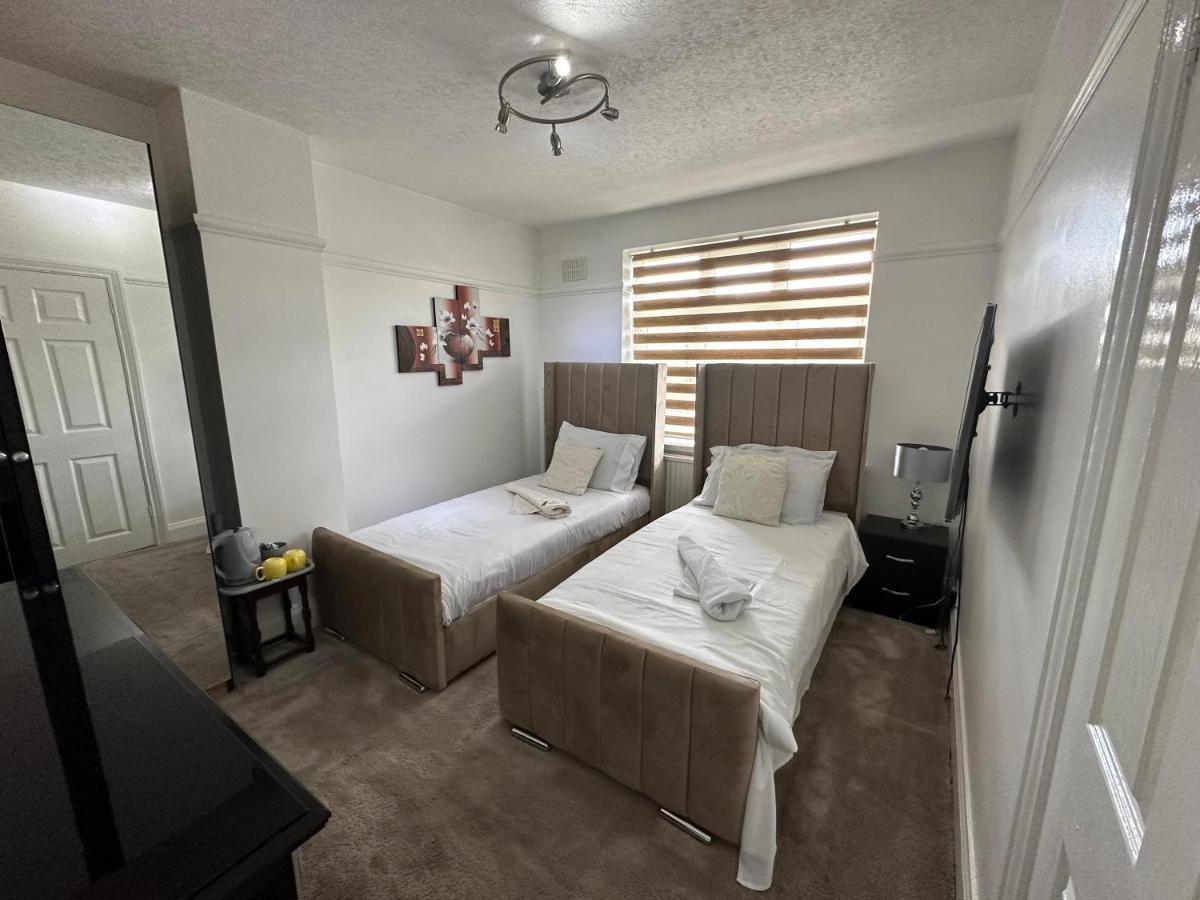 Homestay Sheri's Away London