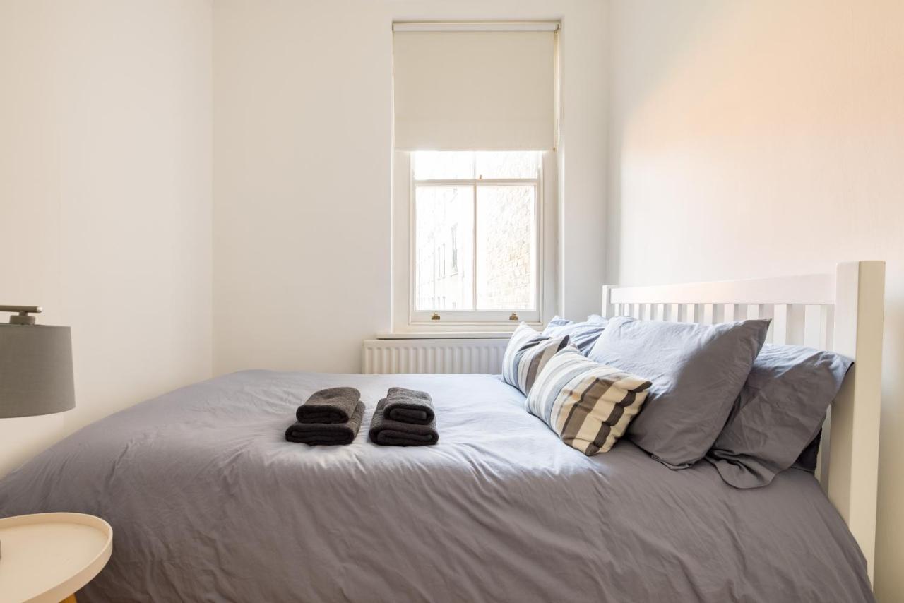Stylish & Spacious Notting Hill Loft Apartment *