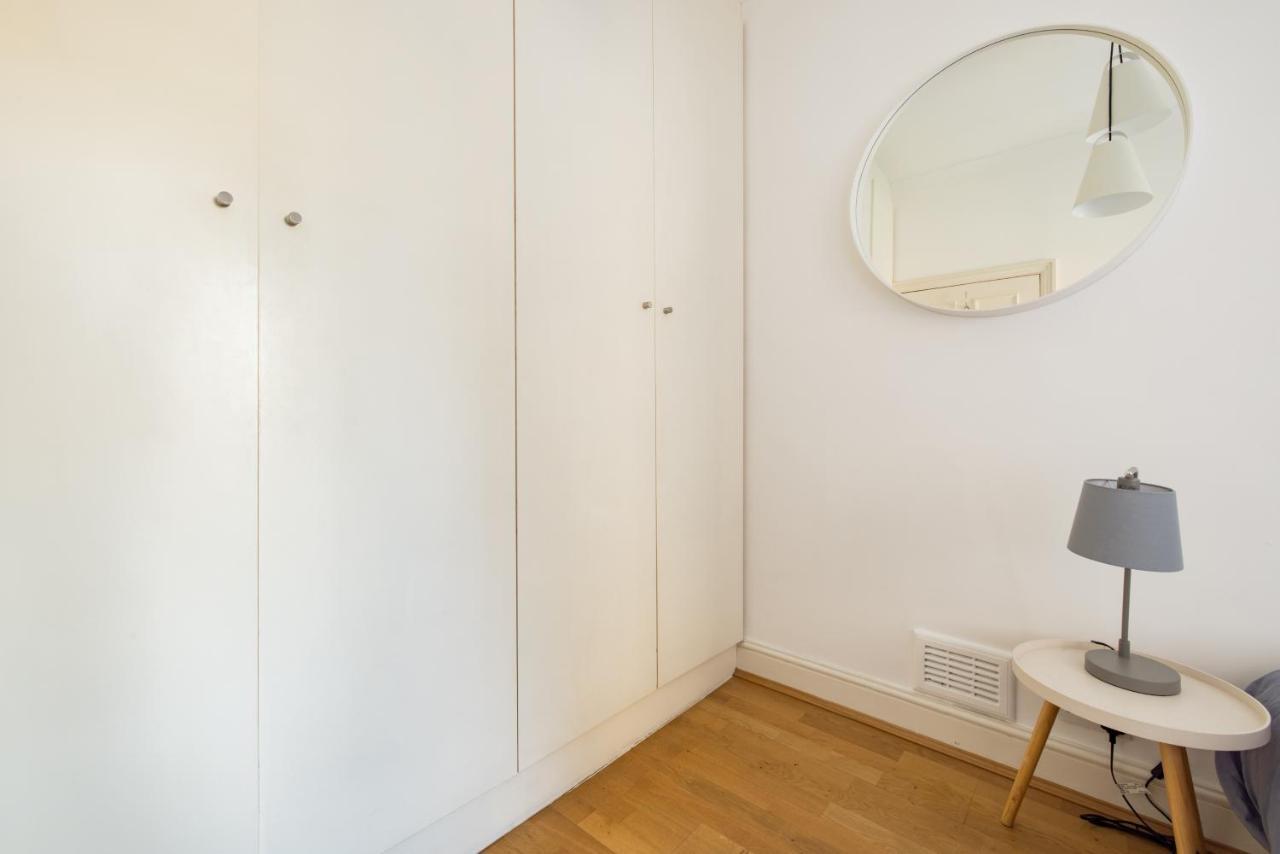 Stylish & Spacious Notting Hill Loft Apartment *