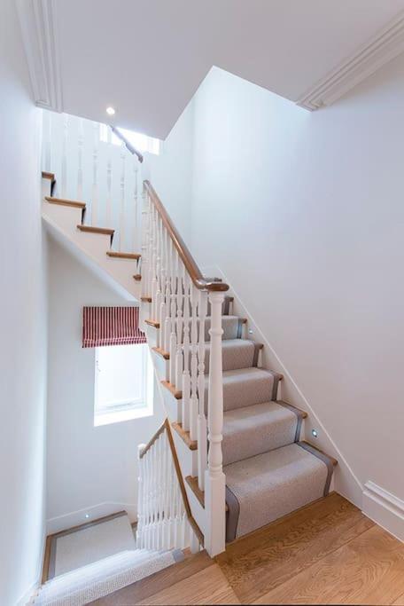 5 Double Bed Town House In South Kensington Pousada Londres