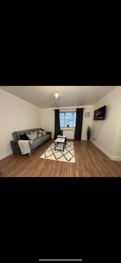Real Lush Properties-1 Bed Greenwich Apartment, London, Sleeps 6 Apartment London