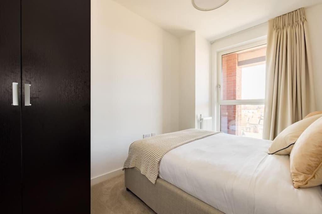 Apartment Wild Roses Serviced - Upton Park London