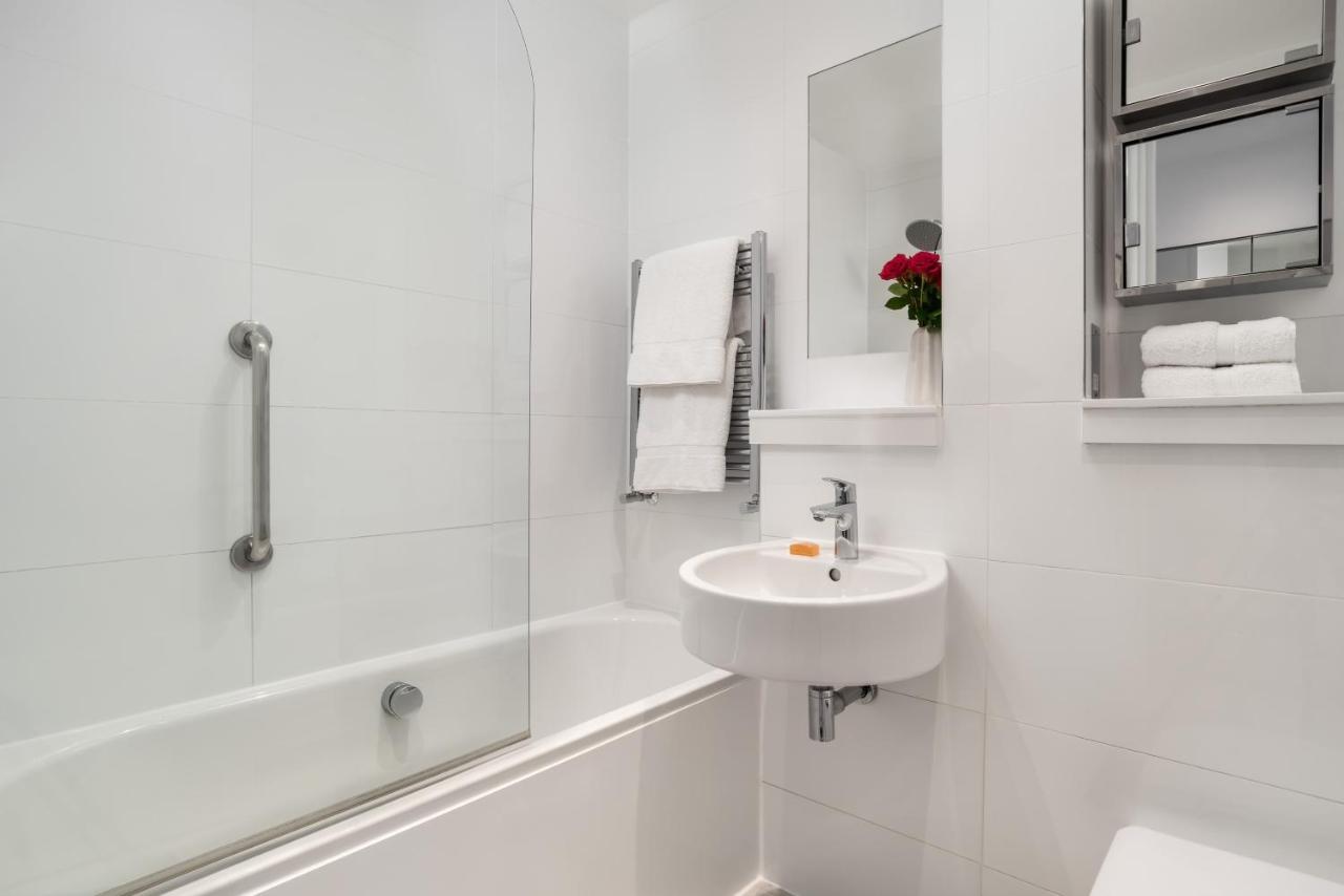 Nevern Place By Supercity London