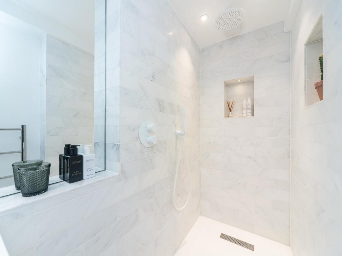 Chic & Cozy Flat In Sw London, Perfect Location! London