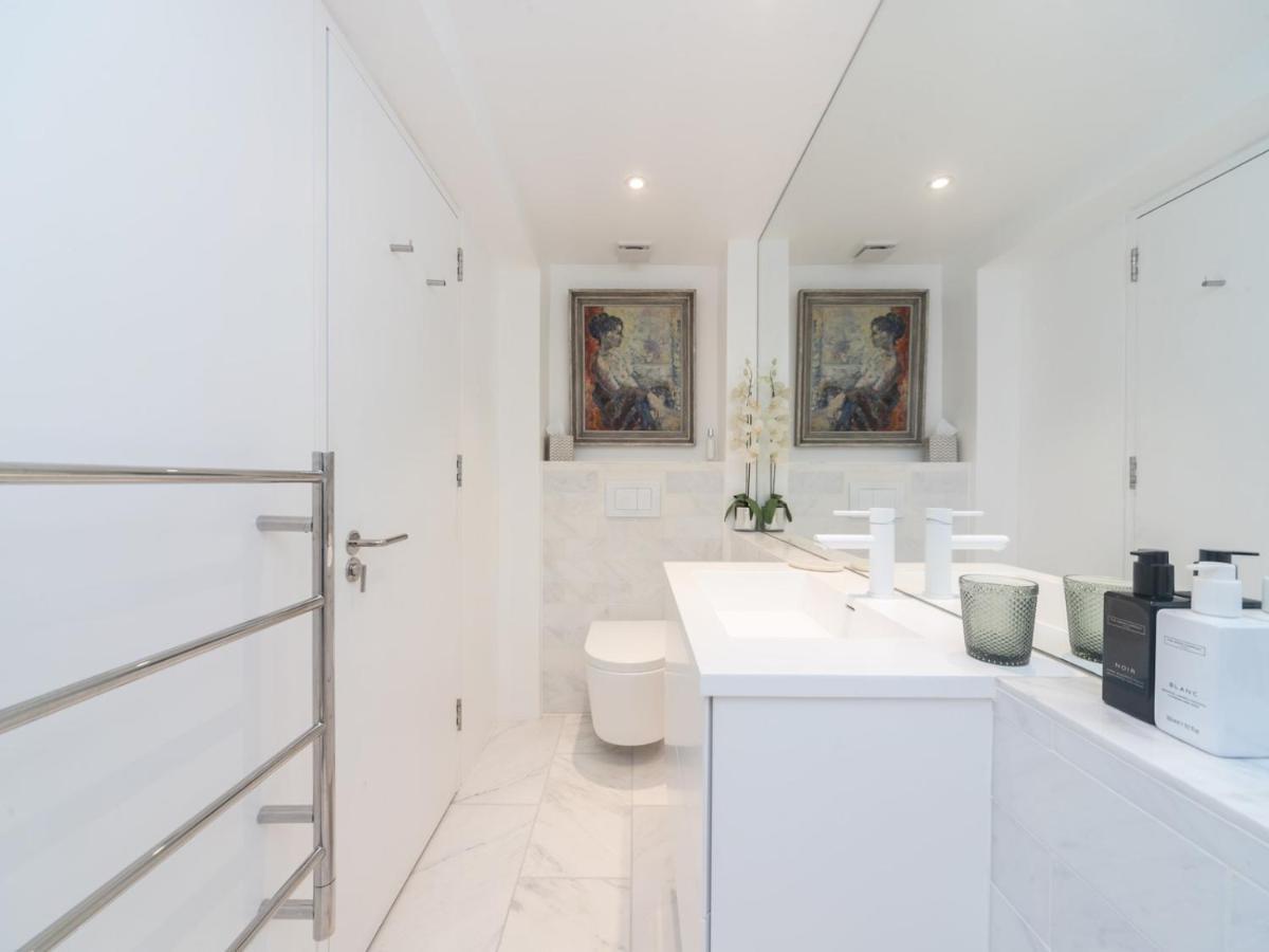 Chic & Cozy Flat In Sw London, Perfect Location! * London