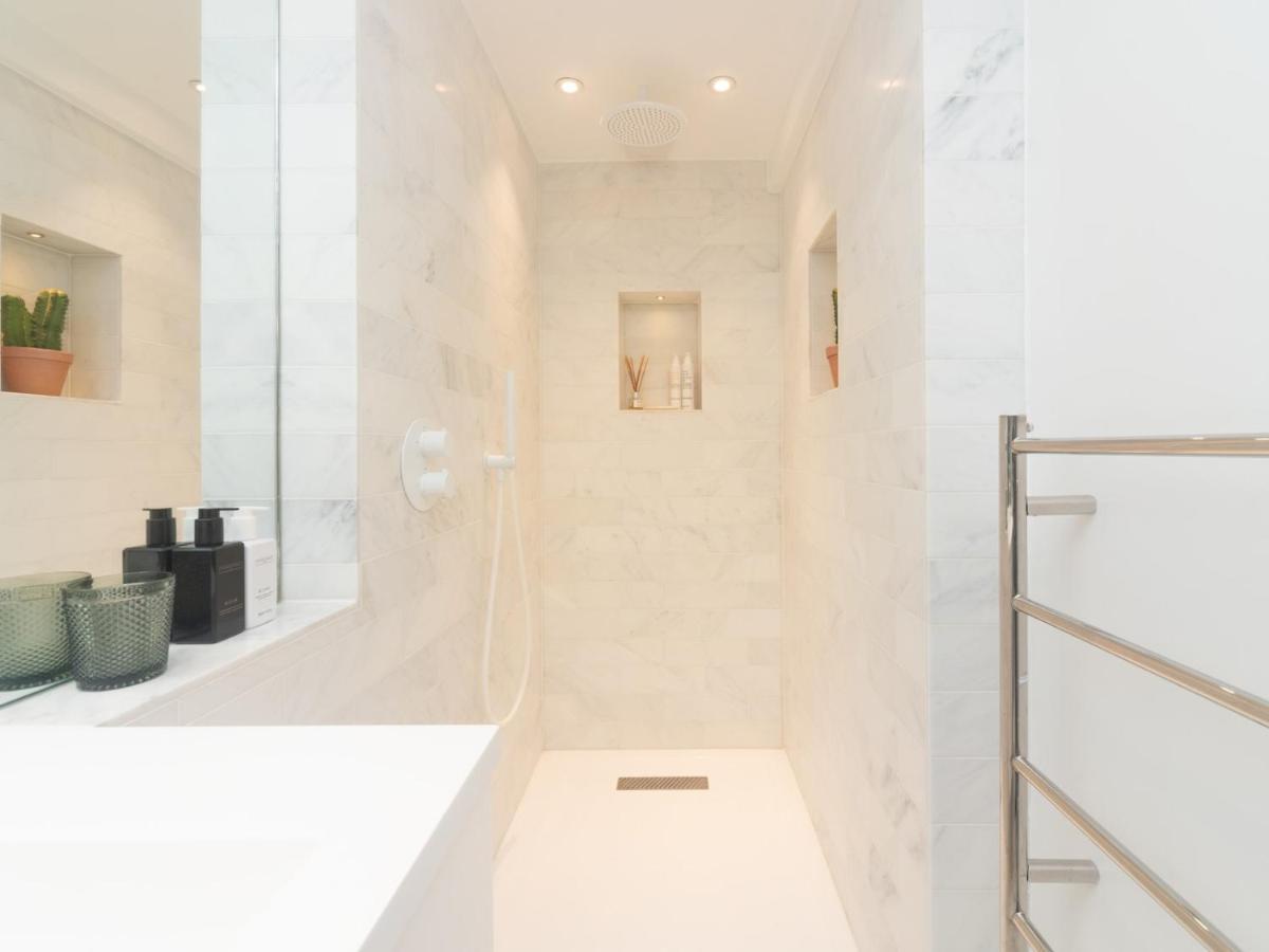 Chic & Cozy Flat In Sw London, Perfect Location! *