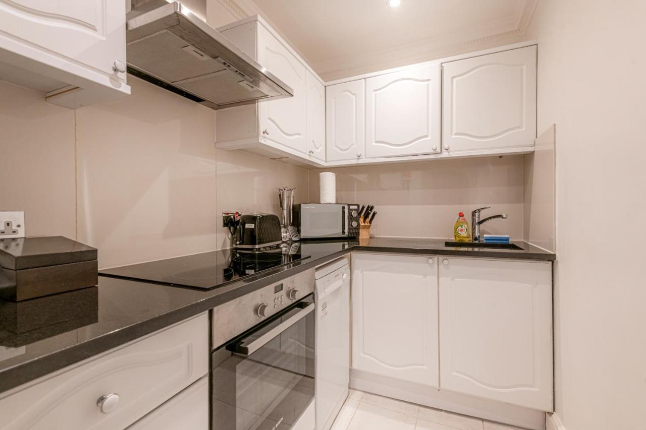 Queensgate Court 4*