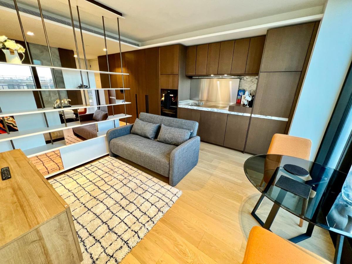 Deluxe Entire Studio Next To Eye & Trafalgar Square Aparthotel *