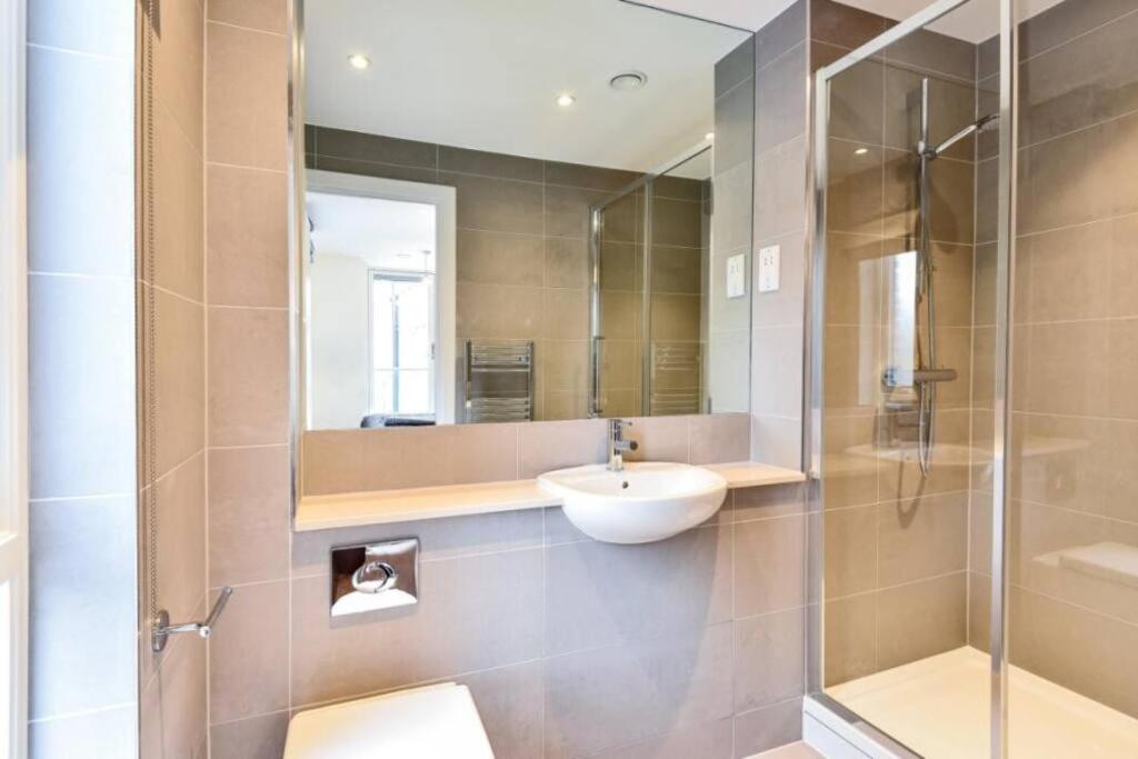 Luxury 2 Bedroom 2 Bathroom -borough Market/ Bridge Apartment *