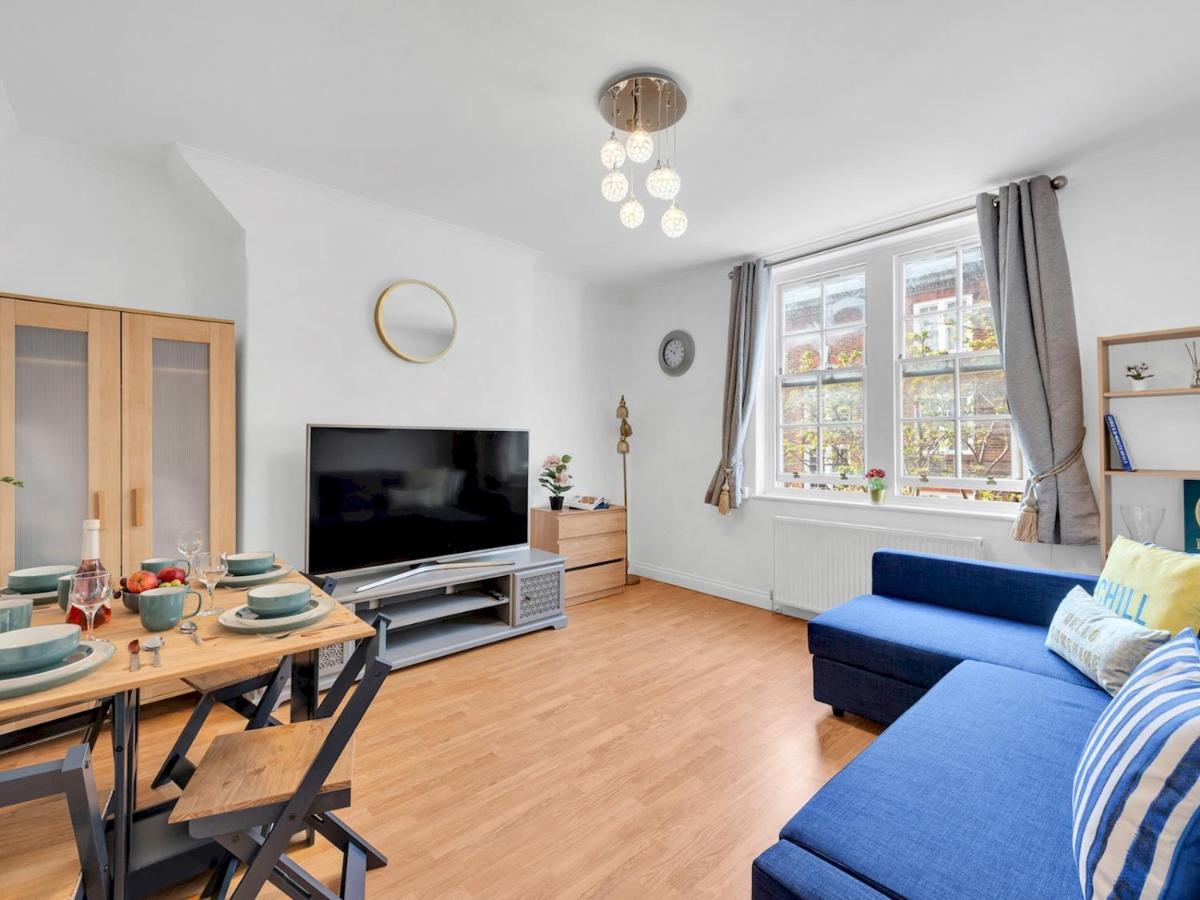 Apartment Pass The Keys - Spacious Modern 2br Flat For 6, 3min Walk To Hammersmith Station London