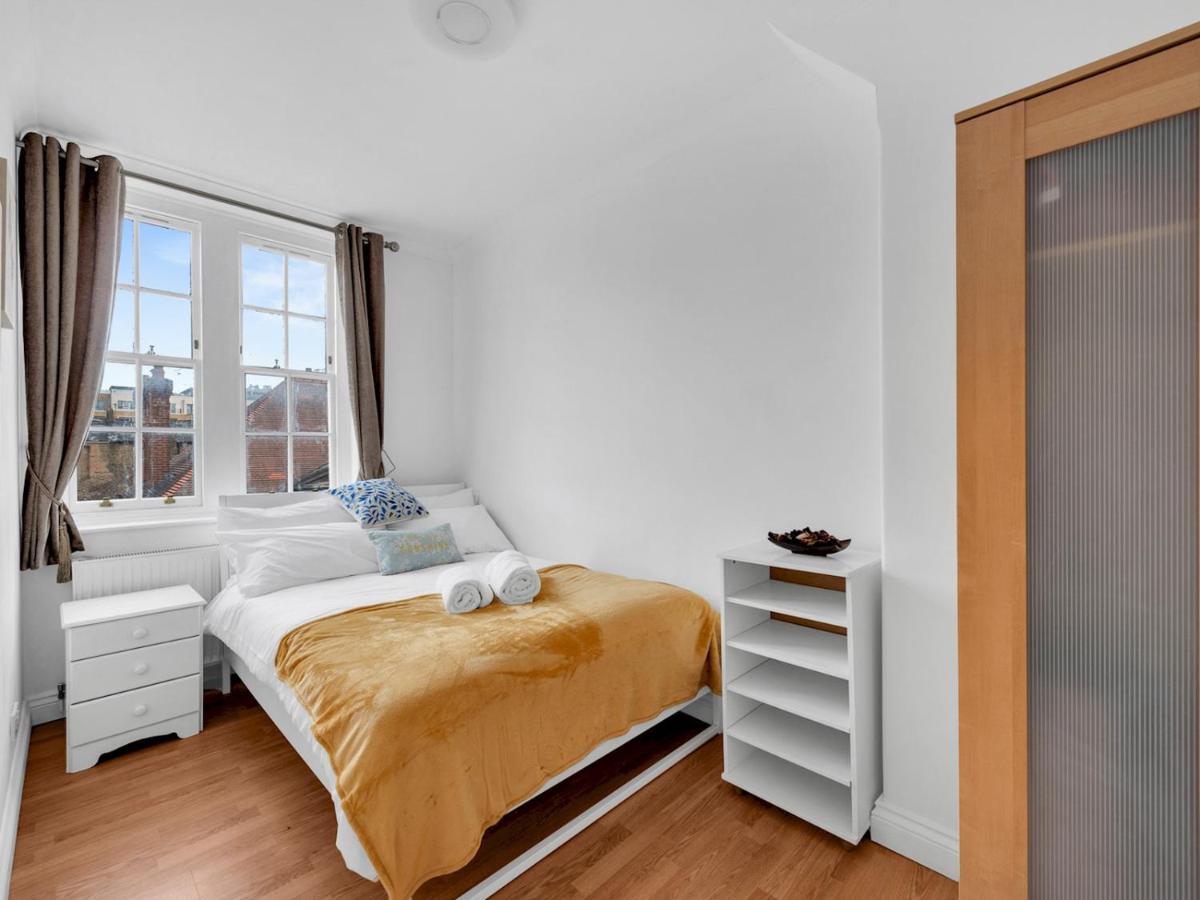 Apartment Pass The Keys - Spacious Modern 2br Flat For 6, 3min Walk To Hammersmith Station *