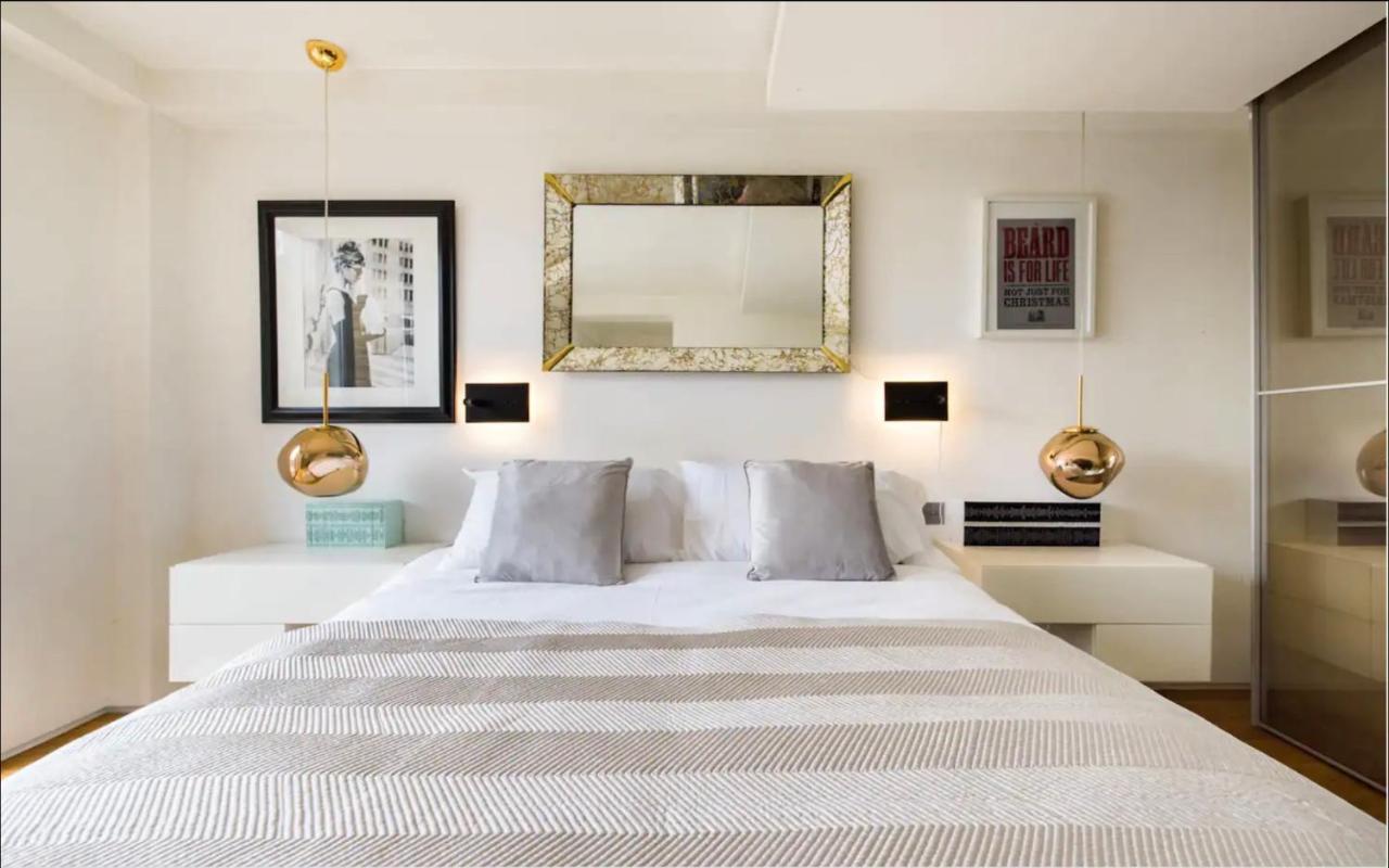 Apartment Stunning 3 Bedroom, 3 Bathroom Duplex With Terrace London