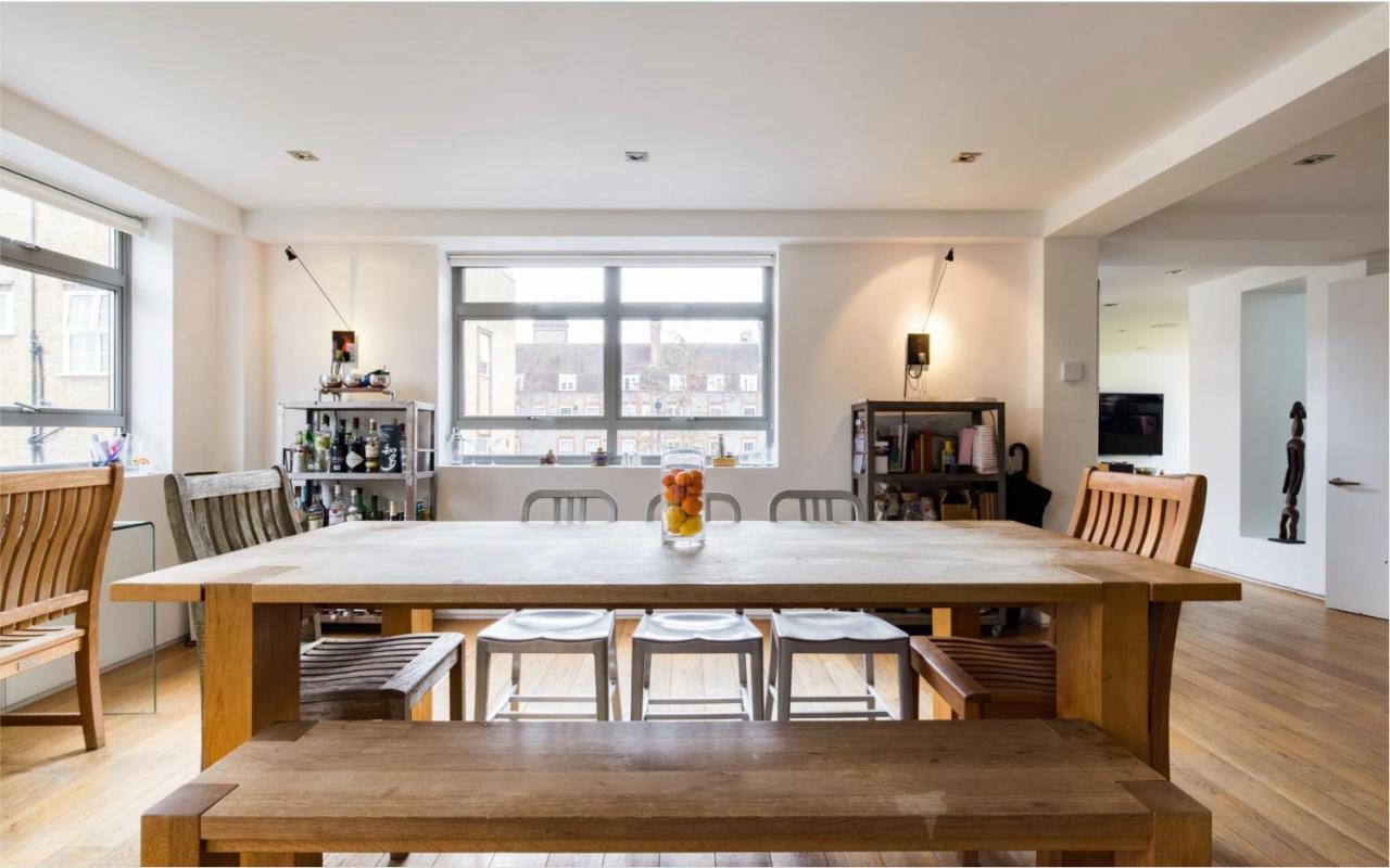 Apartment Stunning 3 Bedroom, 3 Bathroom Duplex With Terrace *
