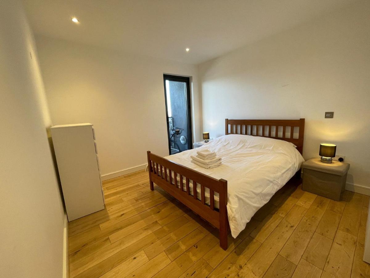 Penthouse In Battersea Amazing Views Of Apartment London