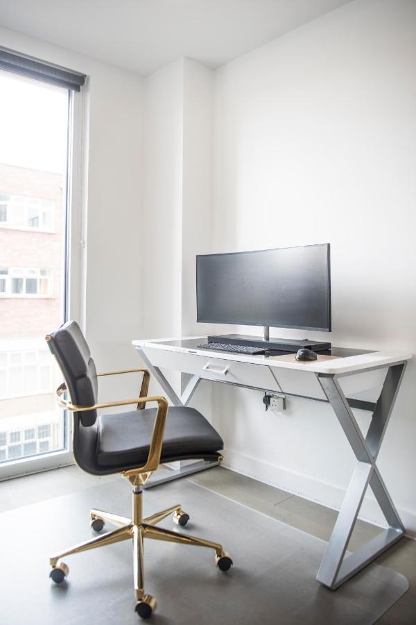 Apartment Premier 3 Bed Lux - Sleeps 8 London