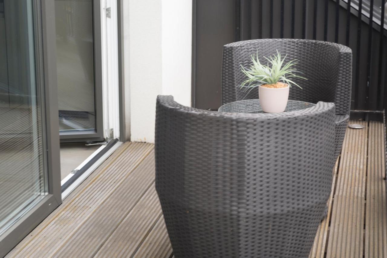 Apartment Premier 3 Bed Lux - Sleeps 8 *