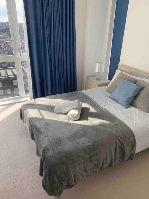 Lovely En-suite Flat With Balcony And Parking. Apartamento *