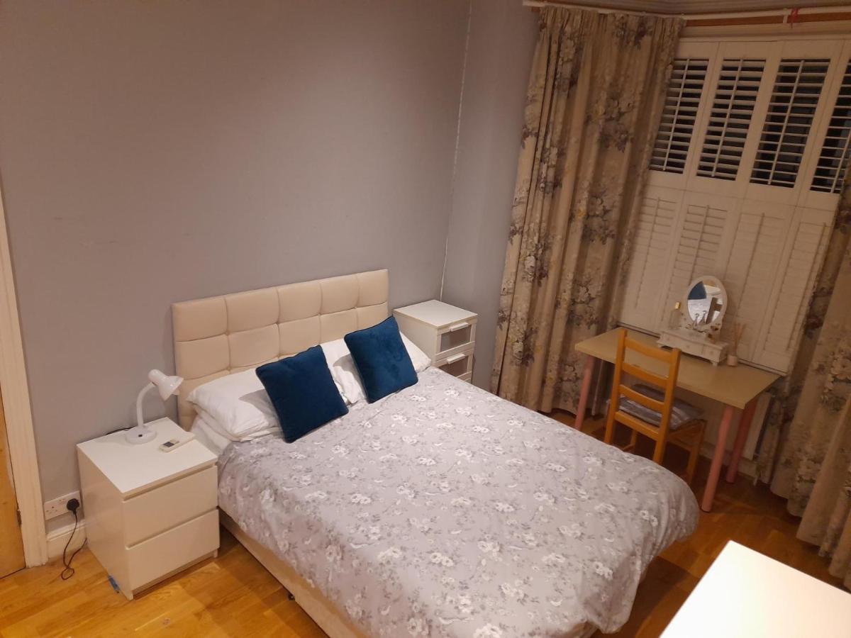 Coronation House Hospedagem domiciliar *