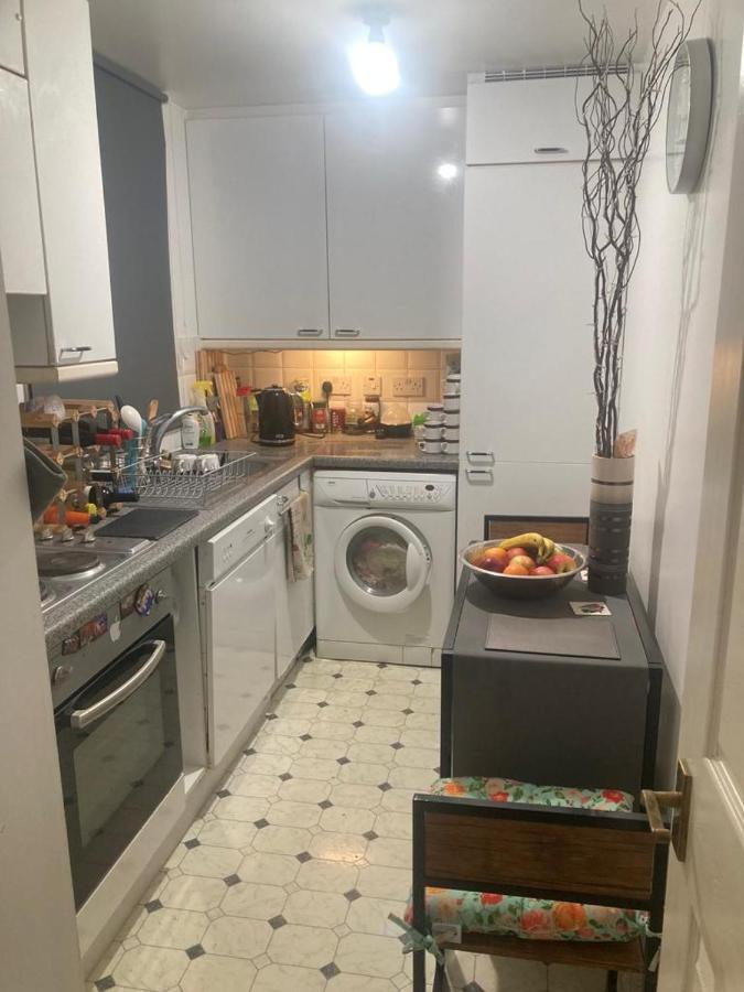 Limehouse Upon Thames In Great Location Homestay