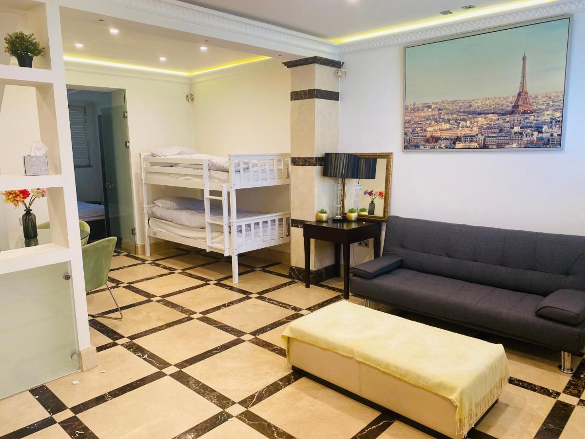 Large 1 Bedroom Flat In Paddington Londres