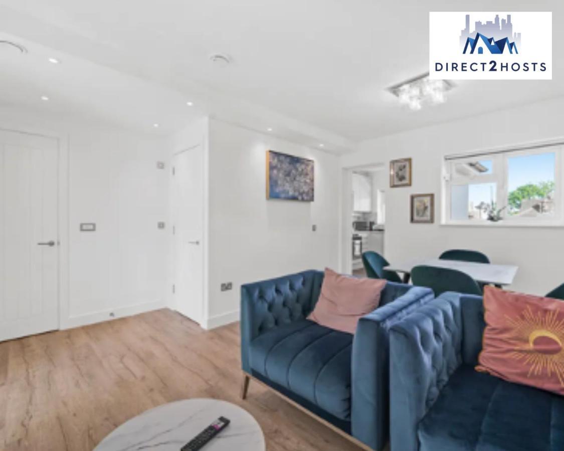 Three Bedroom Beautiful & Comfy Acton Gem By Direct2hosts With King Beds & Free Parking! London