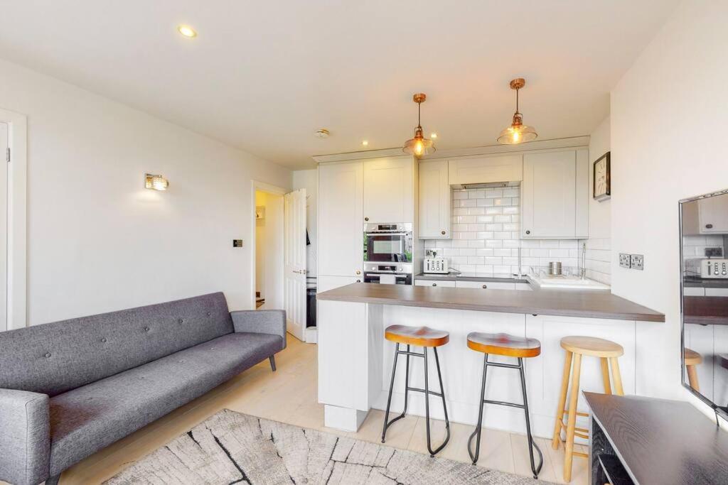 Charming 1 Bedroom In Brixton Hill * London