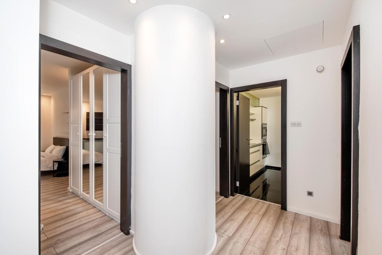 Apartment Large And 2 Bed London