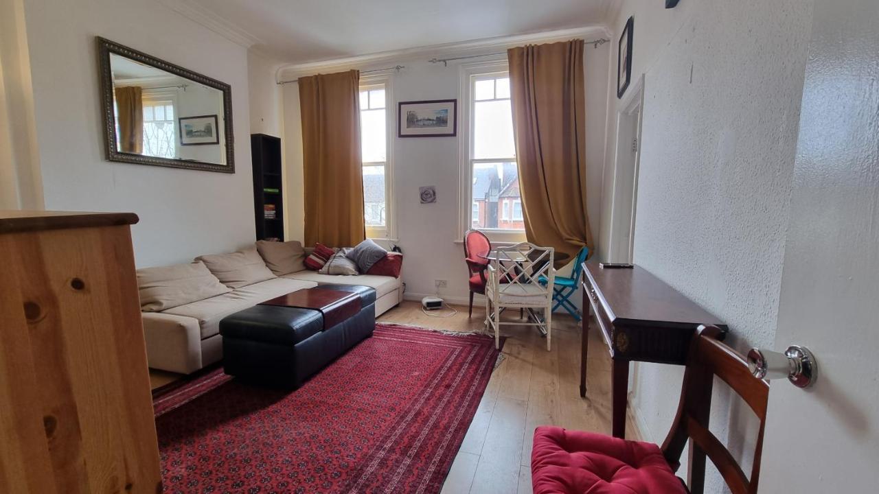 Extra Large One Bedroom Flat With Parking Bed & Breakfast *