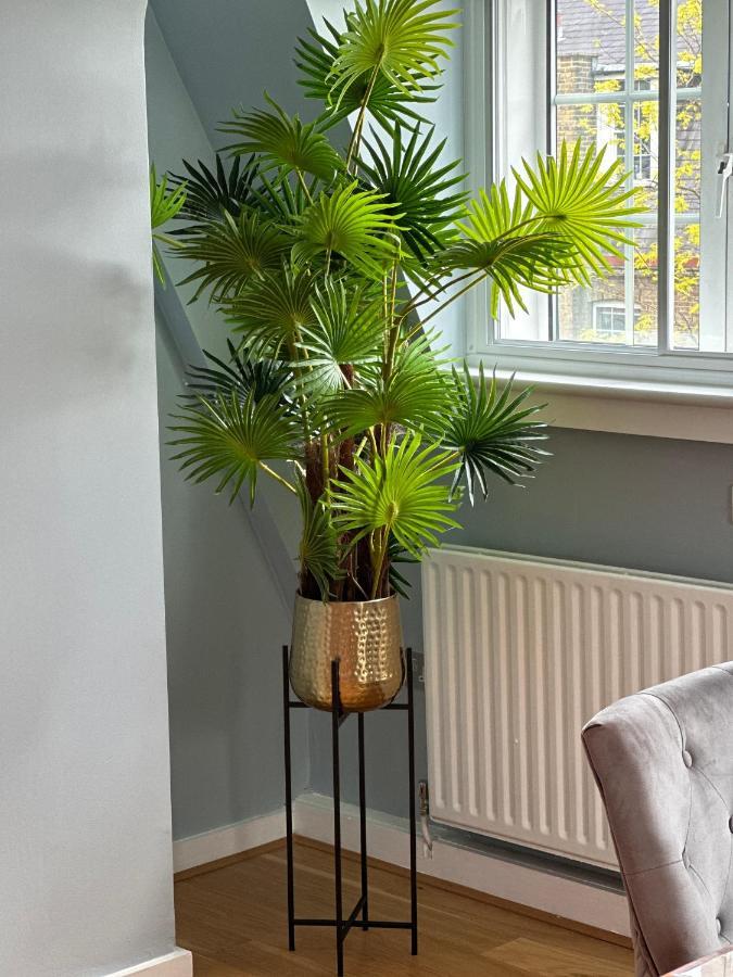 One Bedroom Flat In Chelsea Apartment