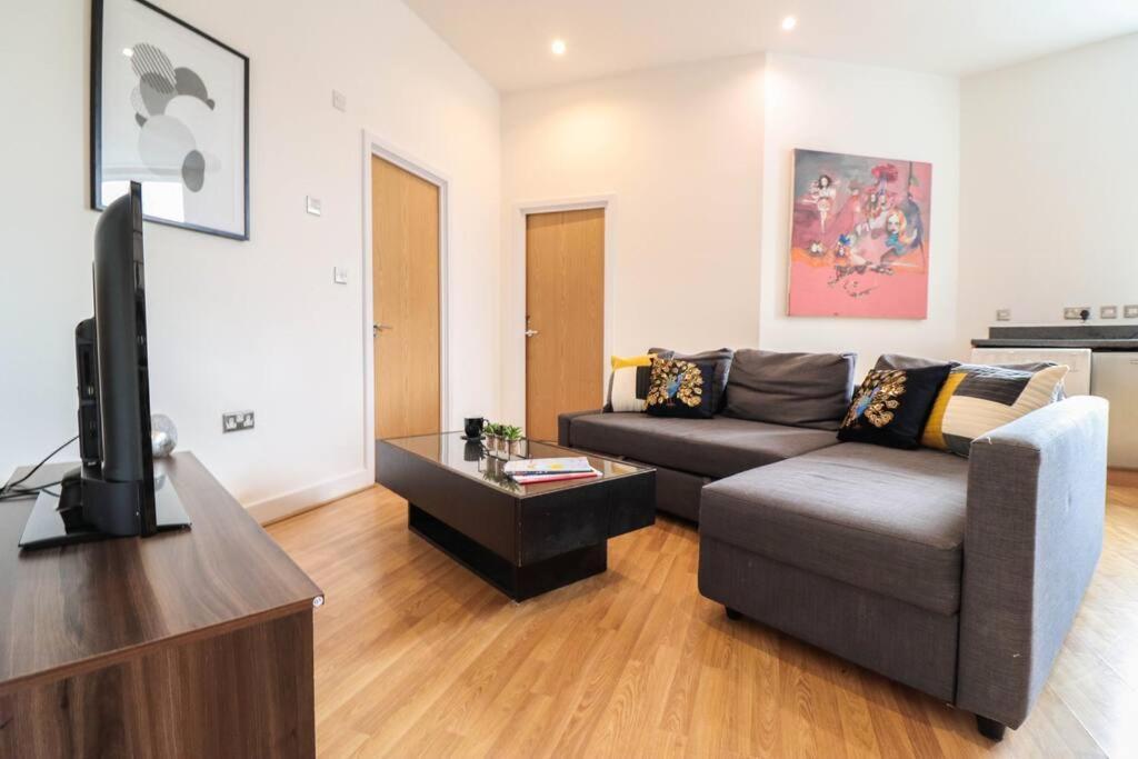 Apartment Camber Hill - Long Offer *