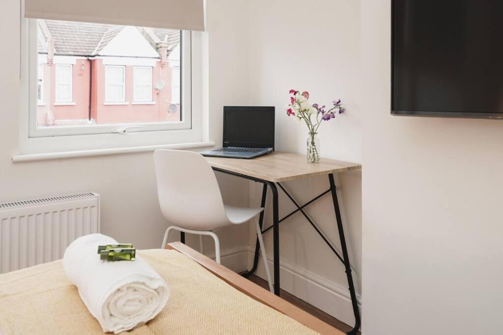 Apartamento Newly Renovated Modern 4 Bed 3 Bath