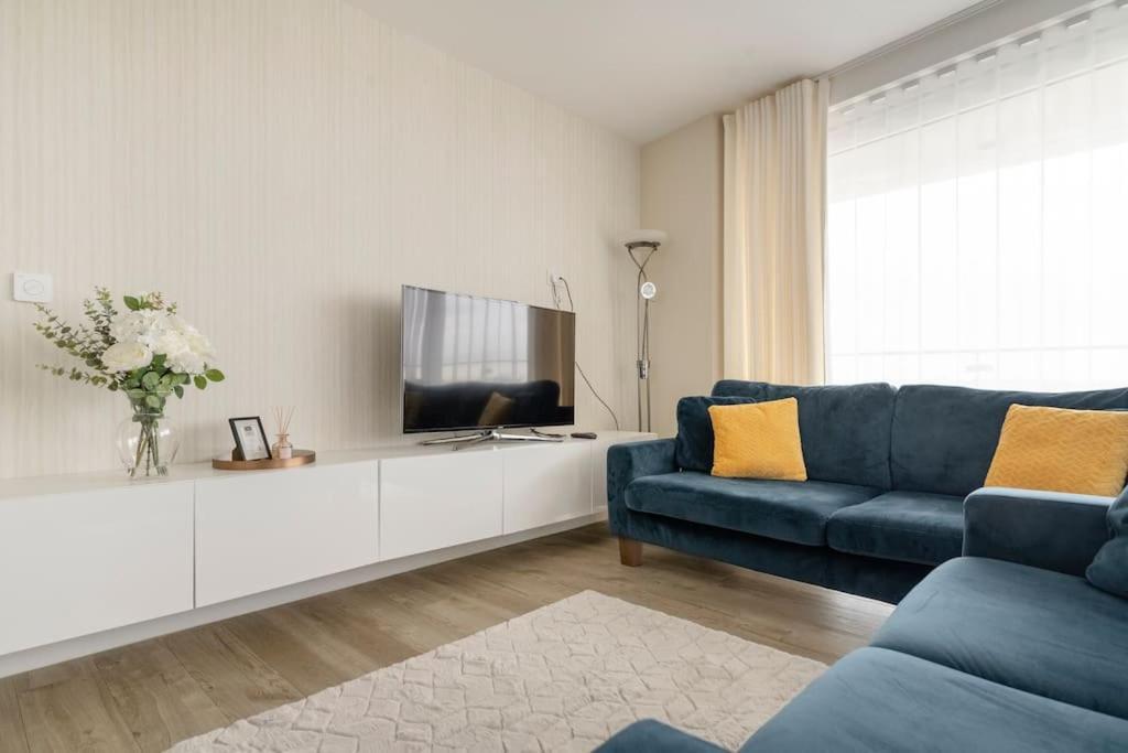 Apartamento Lovely En-suite Flat With Balcony And Parking. *