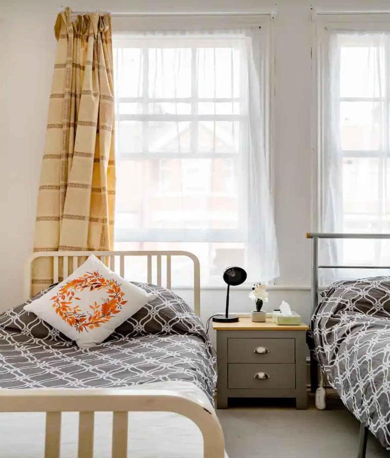 Near Tottenham Hotspur Stadium Homestay London