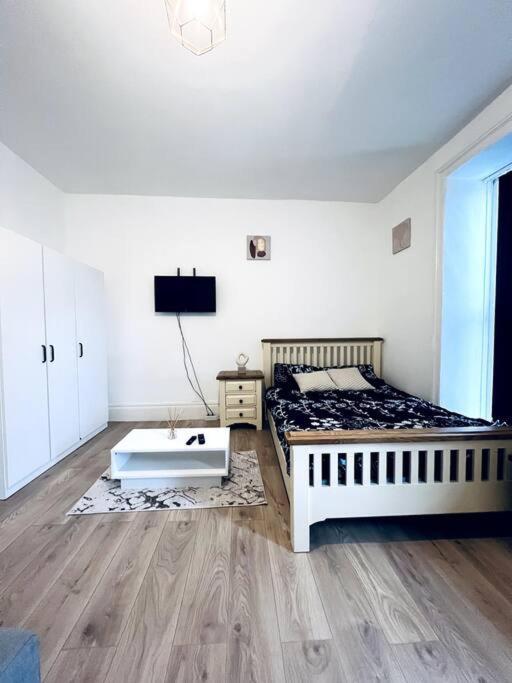 Apartment One Bedroom Close To Hyde Park #01 London