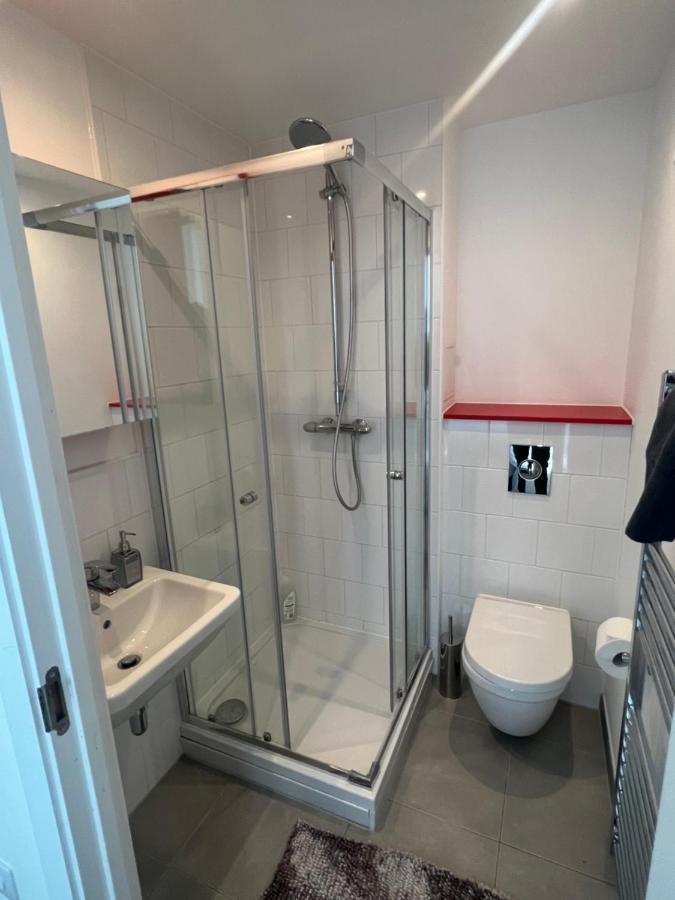 Two Bedroom Apartamento Londres
