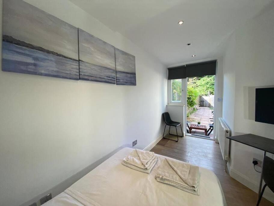 1 Hendon Old One Apartment
