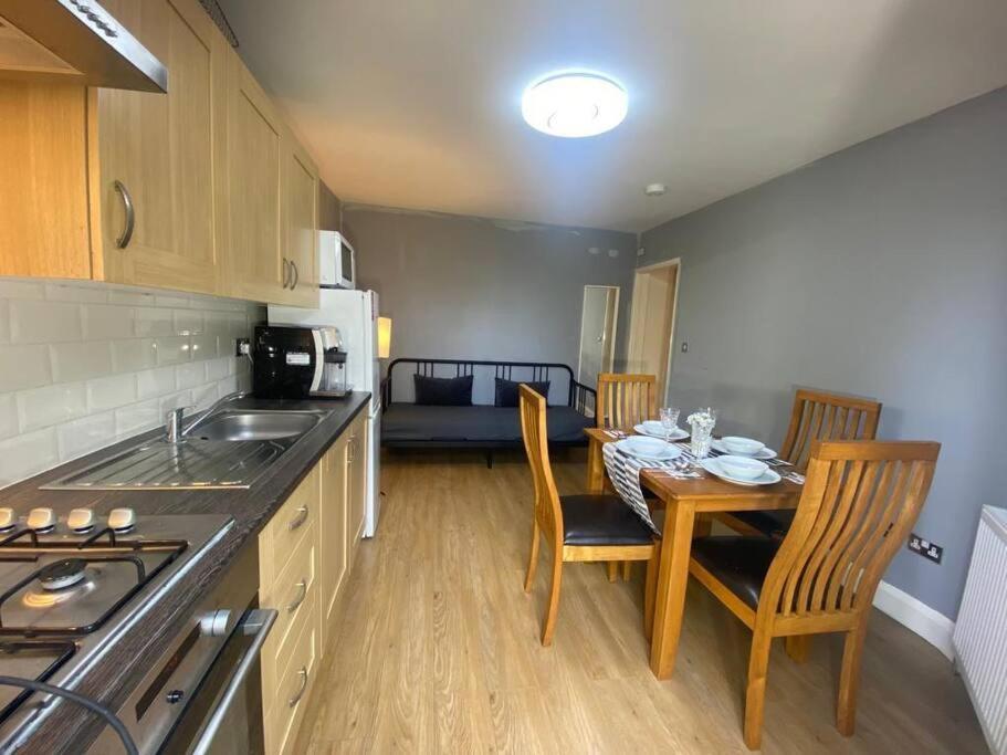 1 Hendon Old One Apartment