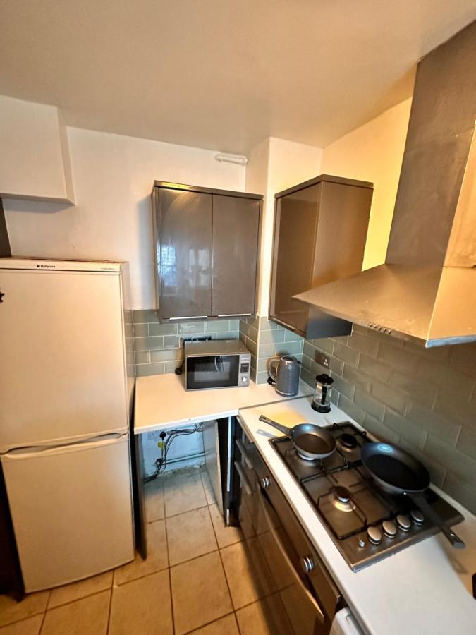 Perfect Family Next To Bridge Apartment London