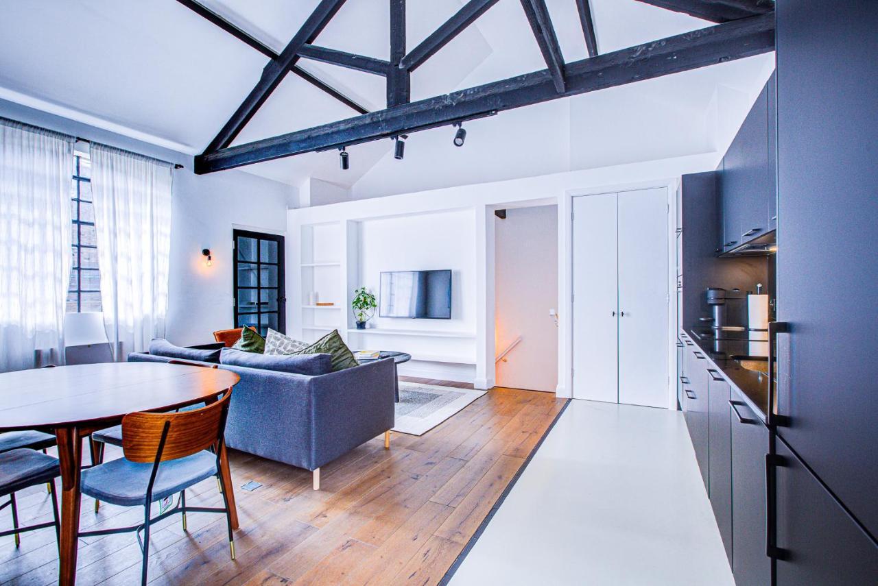 Apartamento Stylish 1br Unit, Super Fast Internet, Gated Complex - Near Queen's Park! *