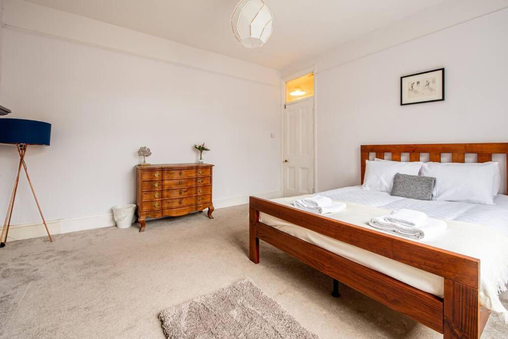 Apartment Bright Spacious Maida Vale Flat 5 - Minutes From Station London